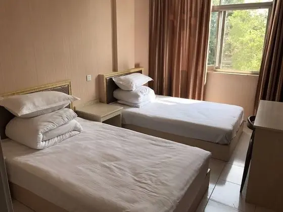 Qufu Ruihe Inn