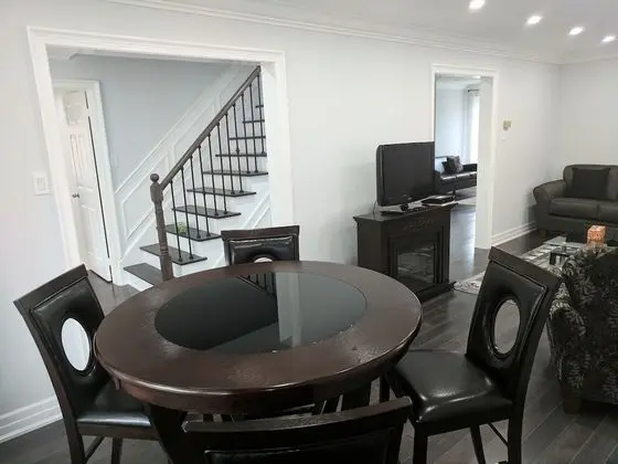QuickStay - Beautiful 5bdrm House in Vaughan - Oda Düzeni