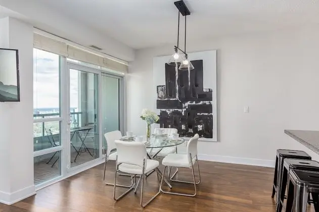 QuickStay - Beautiful Toronto Condo, City Views - Oda
