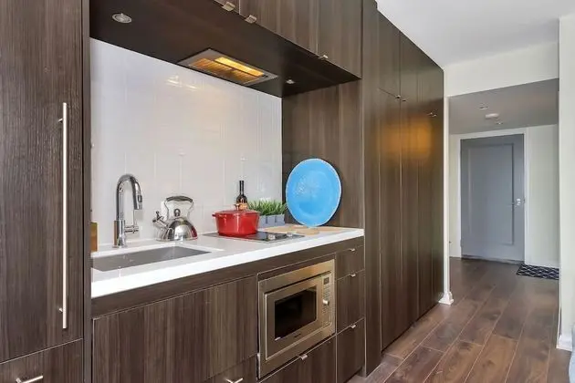 QuickStay - Elegance in Yorkville (Yonge & Bloor) - Mutfak
