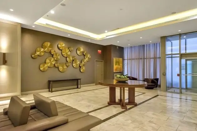 QuickStay - Enchantment in Yorkville - Yonge & Bloor - Lobi