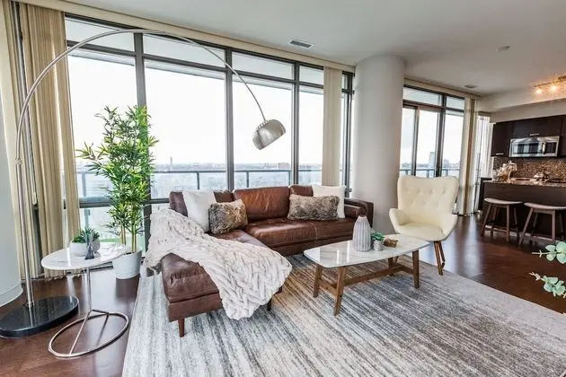 QuickStay - Luxury on Bay St. (Yonge & College) - Öne Çıkan Resim