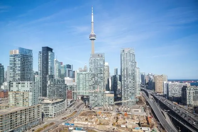QuickStay - Premium 2-Bedroom with CN Tower & Lake Views