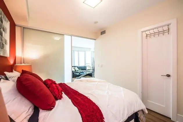 QuickStay - Ultra Luxury on Front St. (Union Station) - Oda
