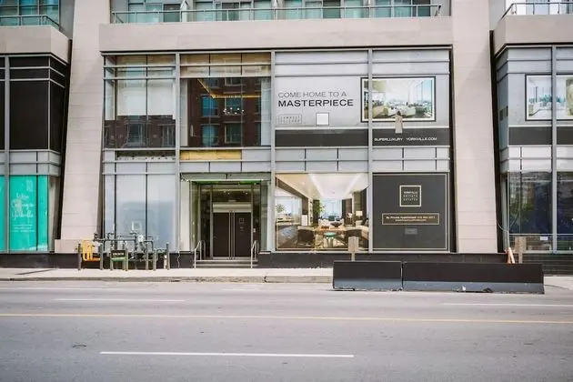 QuickStay - Yorkville Dream (Yonge & Bloor)