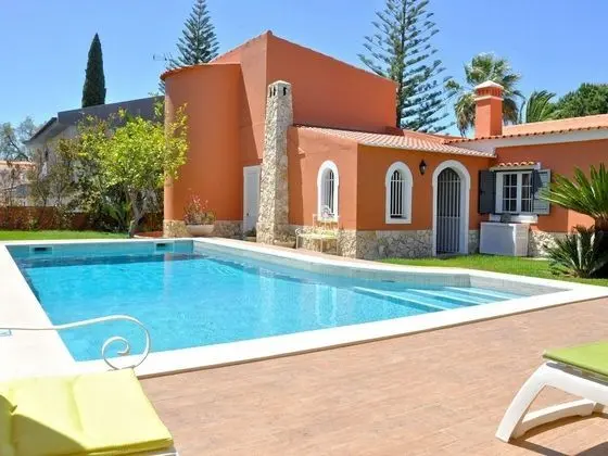 Villa in Quiet Area with Private Pool near Golf Courses & Marina
