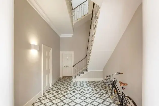 Quiet City Centre Spacious Apartment - İç Mekan