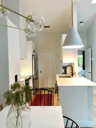 Quiet Convenient and Modern Haven - Mutfak