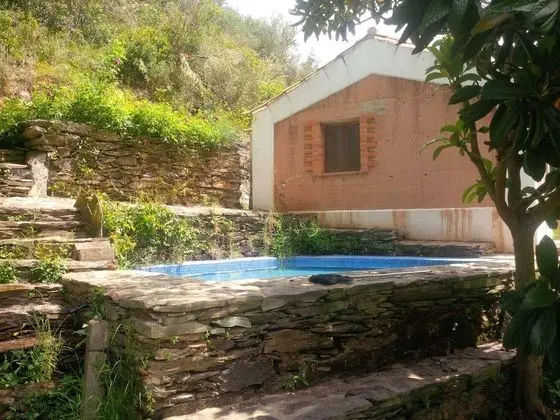 Quiet & Cottage in Estate Casas da Cerca near Troviscais - Havuz