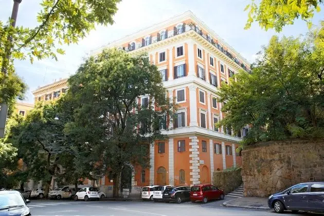 Quiet and Cozy Trastevere Hideaway