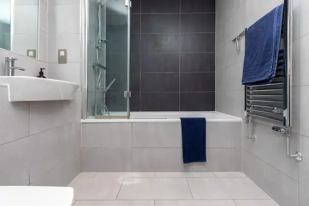 Quiet Flat Close to London Top Attractions - Banyo Tipleri