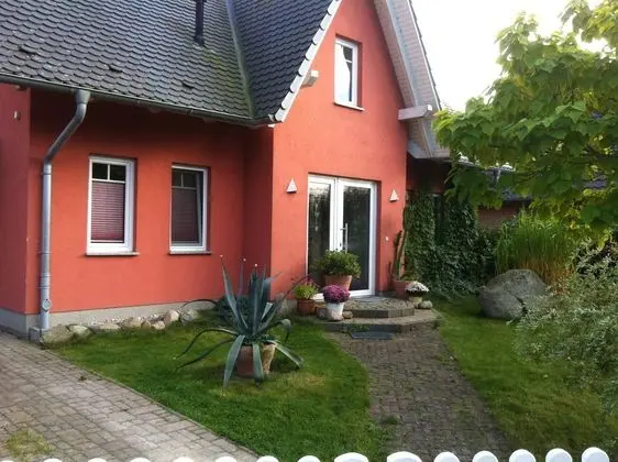 Quiet Holiday Home in Fliemstorf Germany near Beach - Dış Mekan