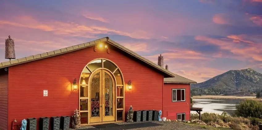 Quiet Mind Mountain Lodge, Retreat and Spa