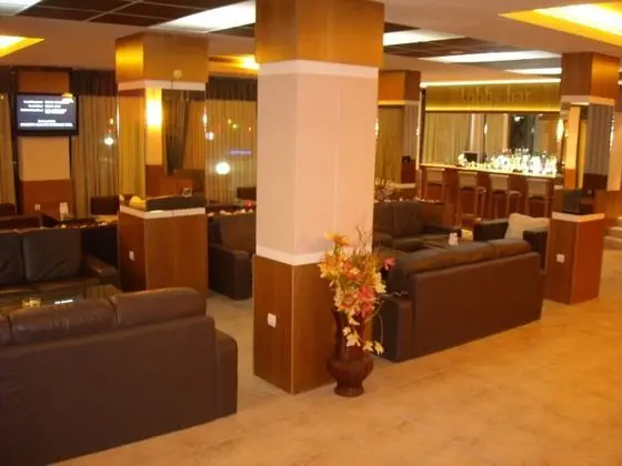 Quiet One Bedroom Apartment with Balcony - Lobi