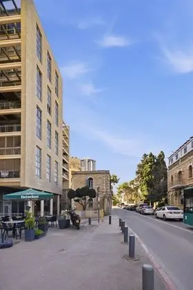 Quiet with Terrasse in City Center by FeelHome - Dış Mekan