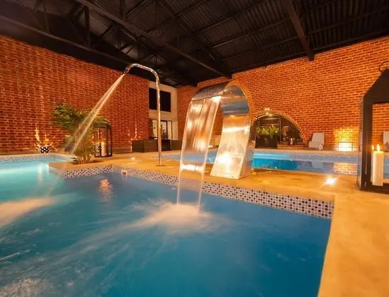 Quindeloma Art Hotel And Gallery - Havuz
