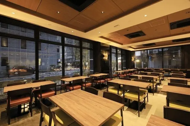Quintessa Hotel Fukuoka Tenjin Comic & Books - Yerinde Yemek