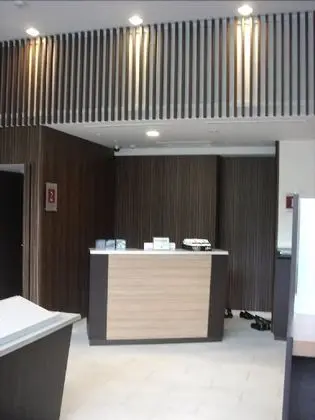 R&B Hotel Tokyo Toyo-cho - Lobi