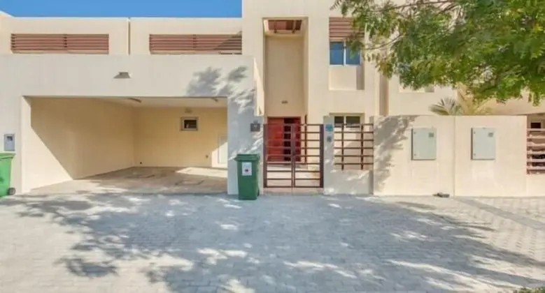 R&H 3BR Villa in RAK Beach Access 172 - Dış Mekan