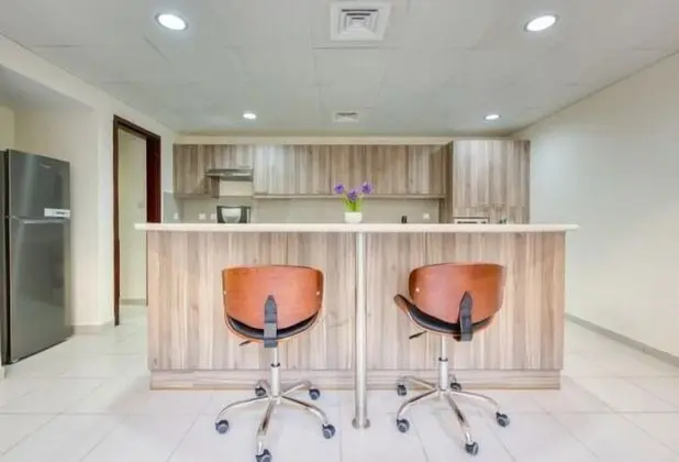 R&H 3BR Villa in RAK Beach Access 172 - Mutfak