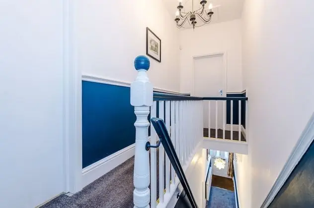 R&R Character Victorian 4-Bedroom Home - İç Mekan