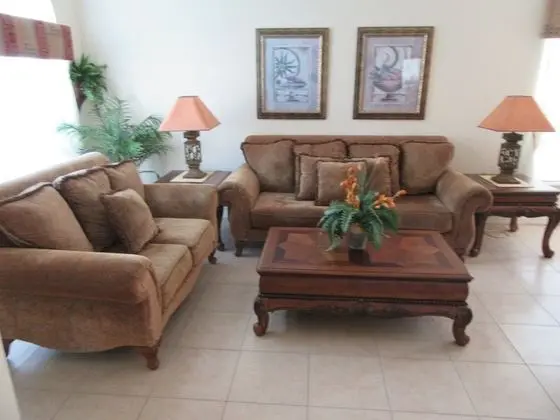 R1 Glenbrook 5 bed / 4 Bath - Dış Mekan