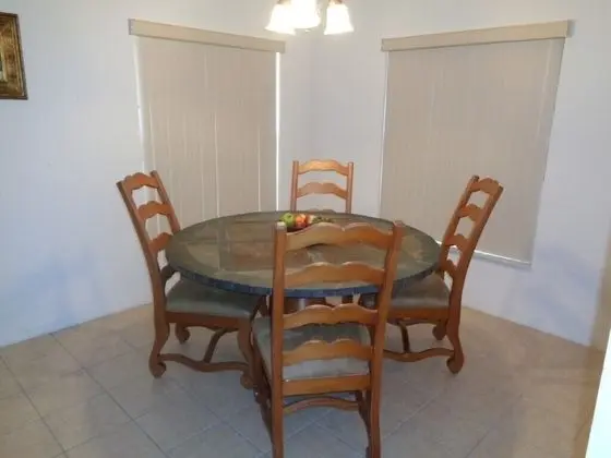 R1 Legacy Park 5 bed / 3 Bath - Dış Mekan
