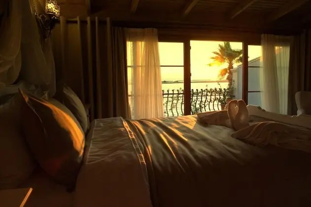 Ra Otel