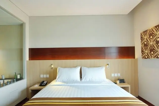 Ra Premiere Simatupang