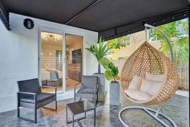 RA Suites by DesignedVR - Dış Mekan