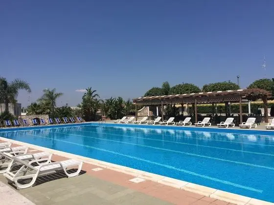 Racar Hotel & Resort