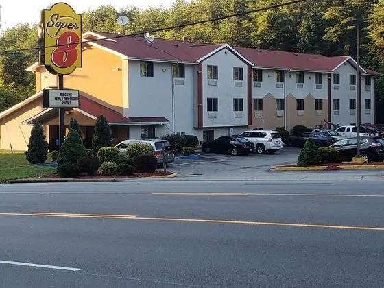Raceway Inn