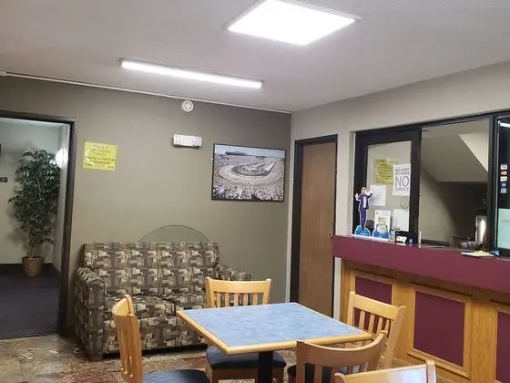 Raceway Inn - Kahvaltı