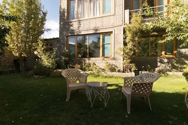 Radhu's Boutique Inn