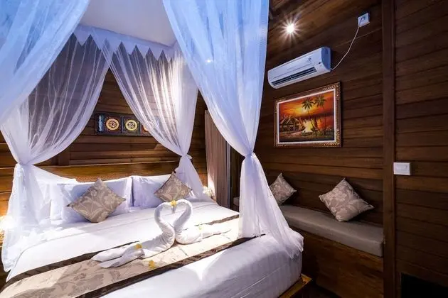 Radiance Sunset Villas Lembongan - Oda