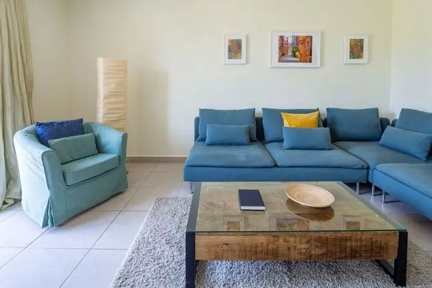 Radiant & Lush 2BR Villa In The Springs 11 - Sleeps 6! - İç Mekan