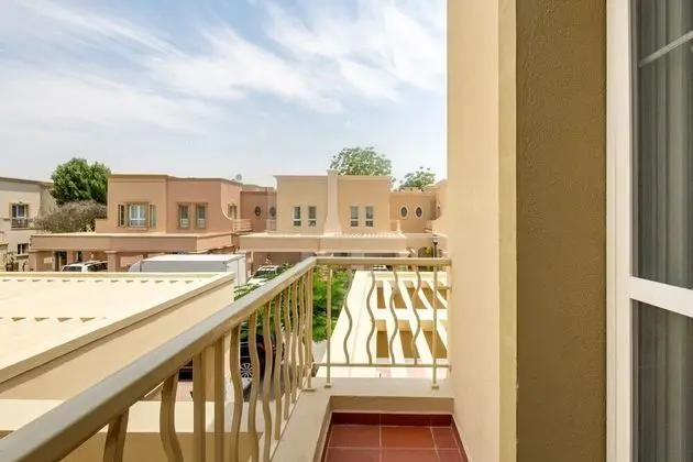 Radiant & Lush 2BR Villa In The Springs 11 - Sleeps 6! - İç Mekan