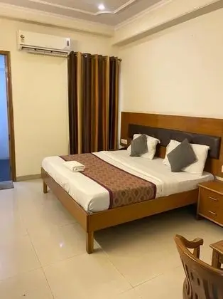 Radient Casa Hotel