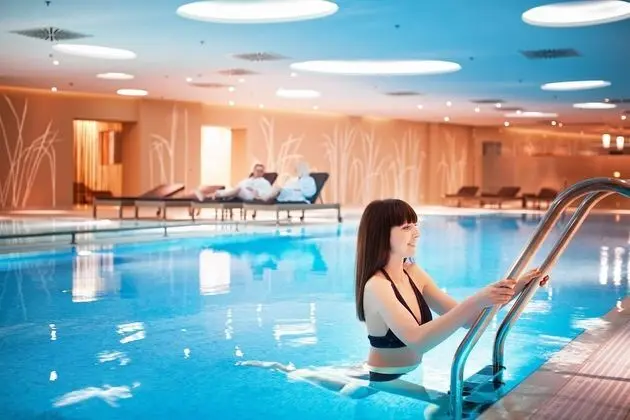 Radisson Blu Resort Bukovel - Havuz