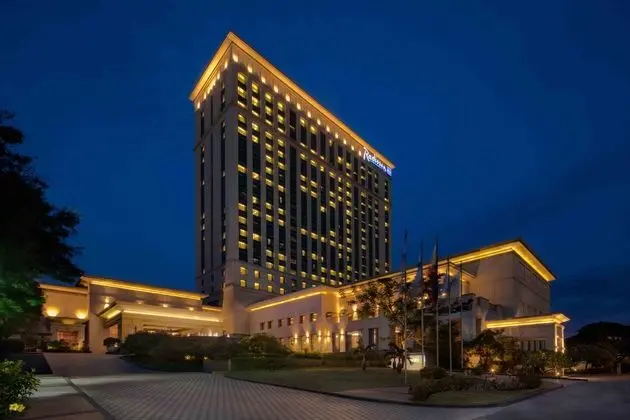 Radisson Blu Cebu - 1