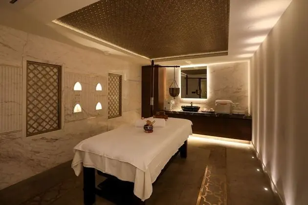 Radisson Blu Hotel Chennai - Spa