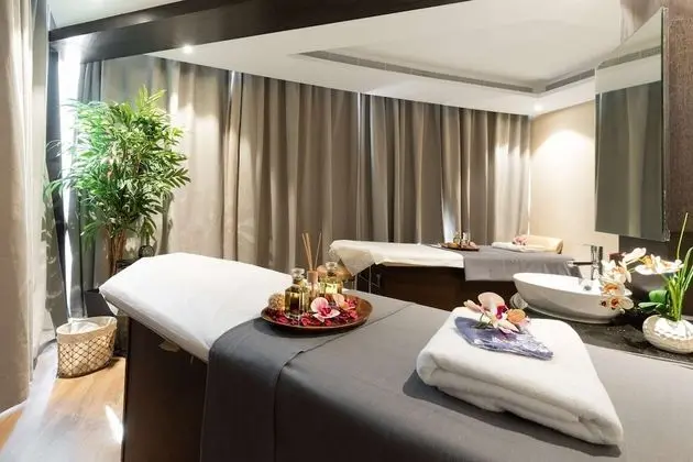 Radisson Blu Hotel, Dubai Canal View - Spa