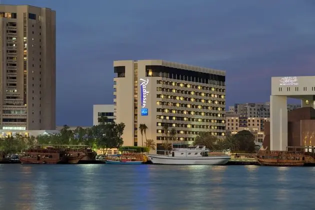 Radisson Blu Hotel, Dubai Deira Creek