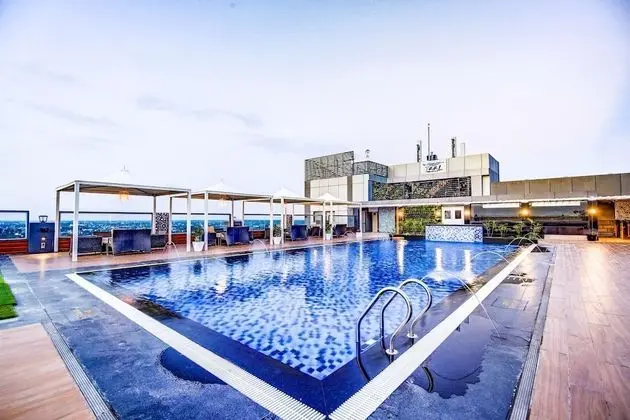 Radisson Blu Gorakhpur - Havuz