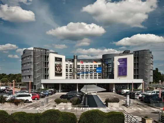 Radisson Blu Hotel, Hamburg Airport - Dış Mekan