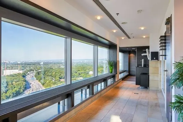 Radisson Blu Hotel, Frankfurt - Spa