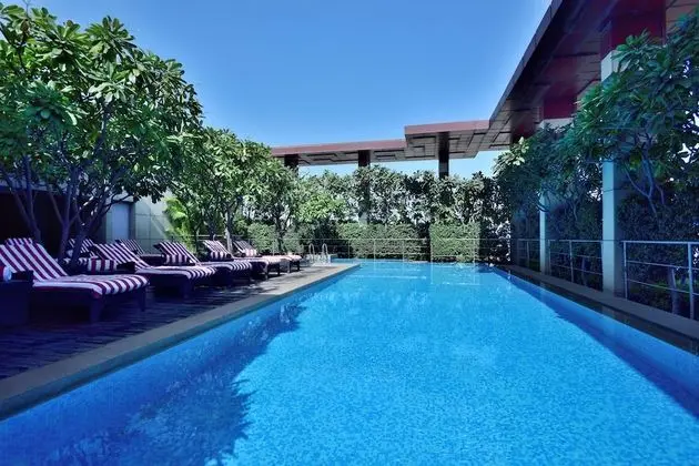 Radisson Blu Hotel Indore - Havuz