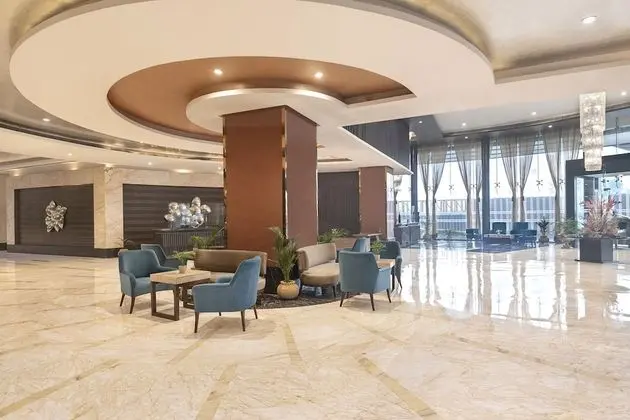 Radisson Blu Kaushambi Delhi NCR - Lobi
