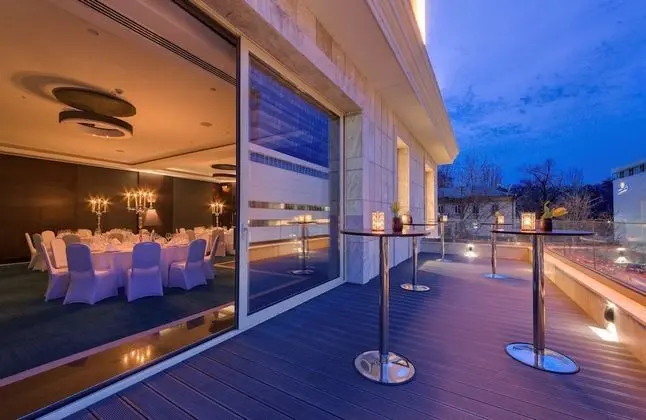 Radisson Blu Leogrand Hotel