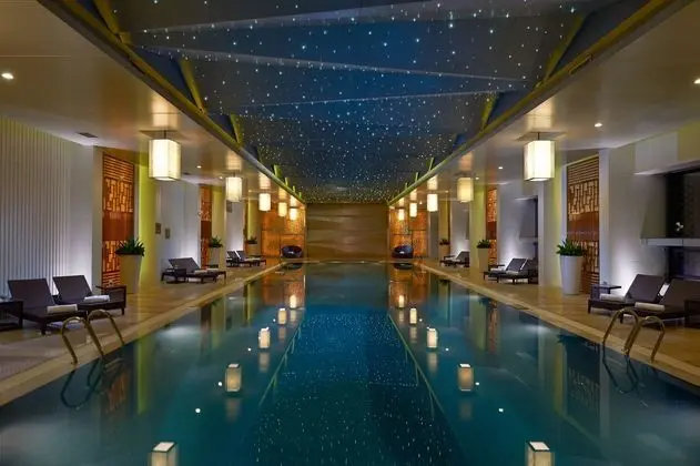 Radisson Blu Hotel Liuzhou - Havuz